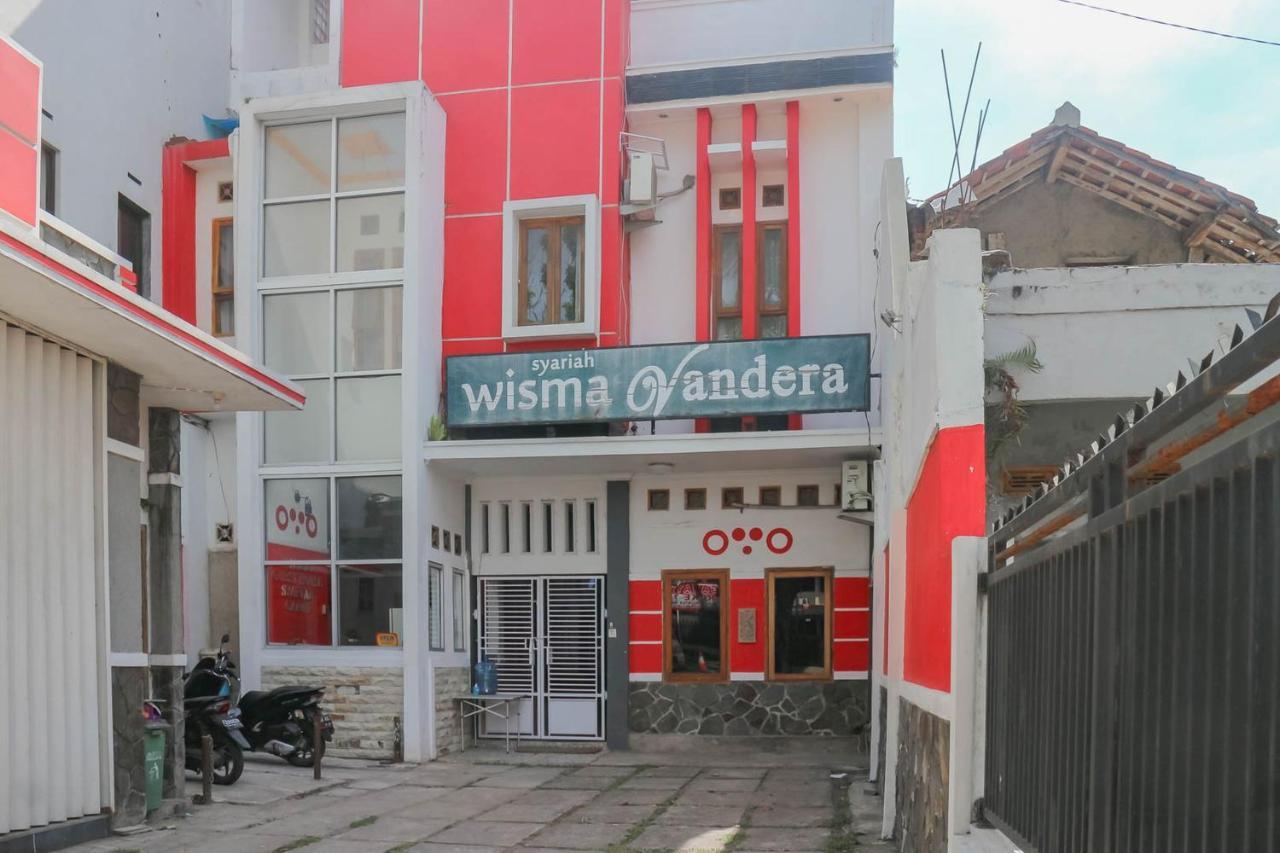 Wisma Vandera Syariah Garut Mitra Reddoorz Exterior foto